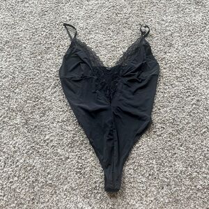 BLACK BODYSUIT